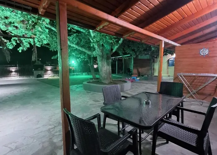 Platanes * Skala Marion