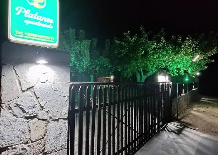 Platanes Apartment *