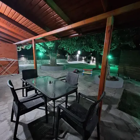 Platanes Skala Marion