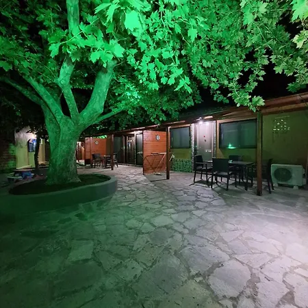 Platanes Apartment