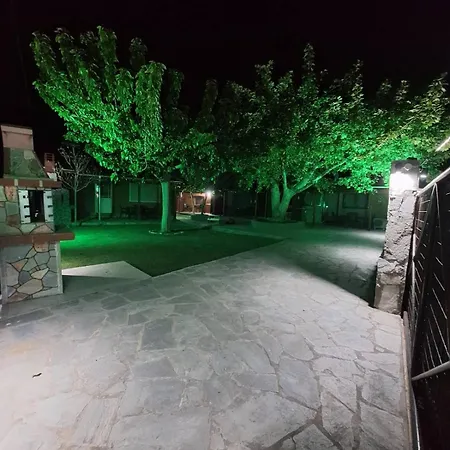 Platanes Apartment Skala Marion