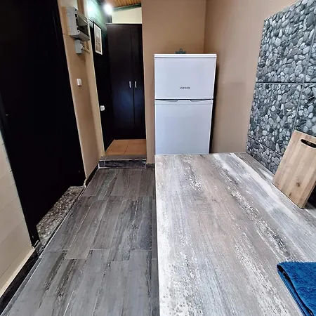 Platanes Apartment Skala Marion