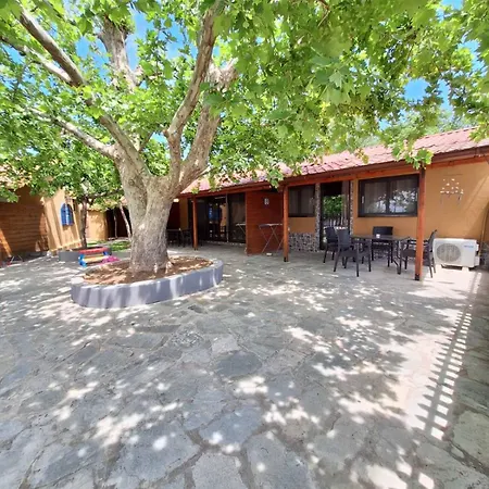 Platanes Lägenhet Skála Marión