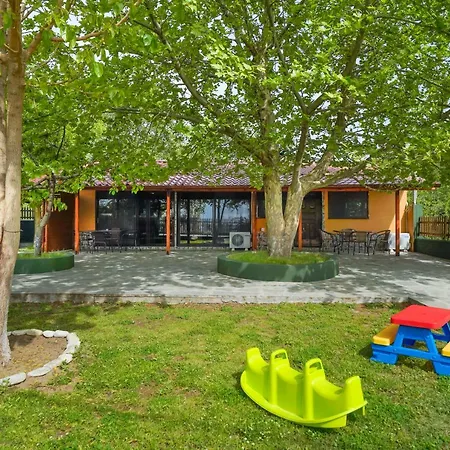 Apartment Platanes Skala Marion